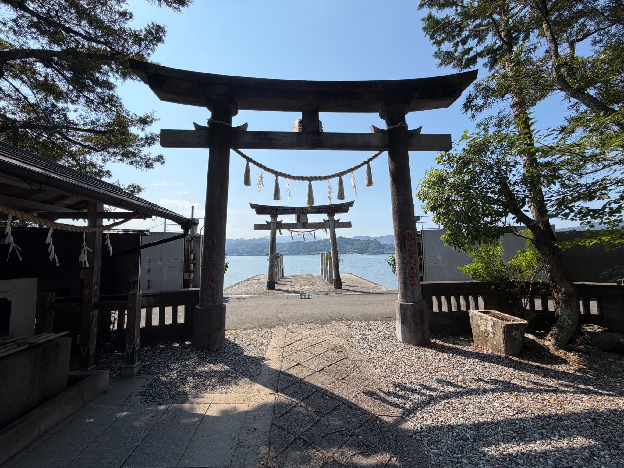 鳴無神社